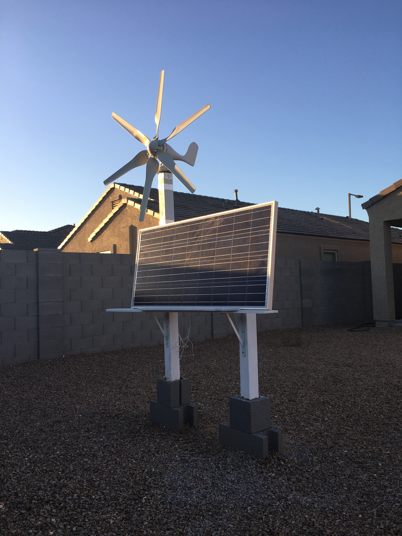 Tetherless fixed-station